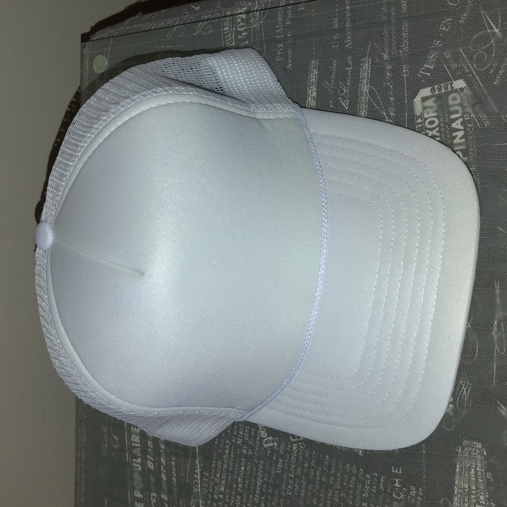 Dalix Plain Trucker Mesh White Snapback Black Hat
